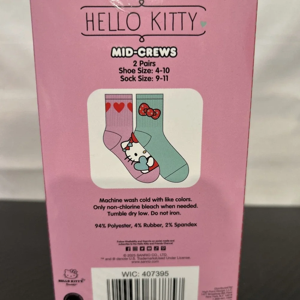 NEW Hello Kitty Valentine Mid-Crew Socks Gift‎ Set 2 Pair Women 9-11